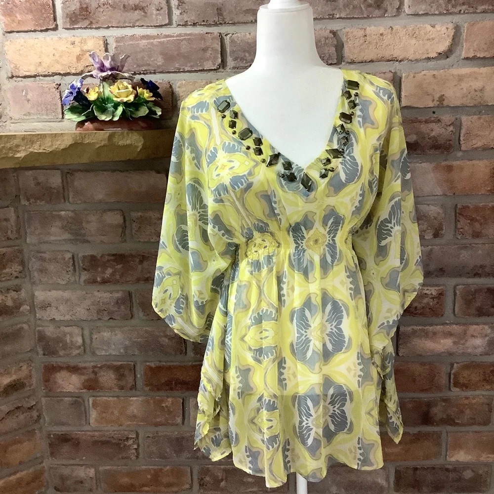 NEW YORK & COMPANY Sheer Butterfly Print Embellished Top 164